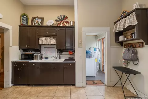 Other - 301 Jefferson Dr, Devine, TX 78016 photo 1 of 6