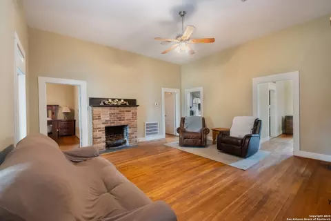 Living - 301 Jefferson Dr, Devine, TX 78016 photo 1 of 2