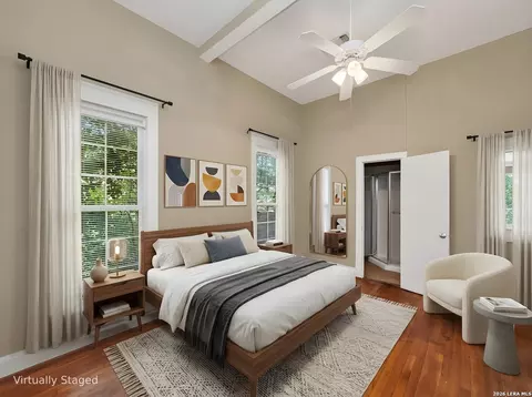 Bedroom - 301 Jefferson Dr, Devine, TX 78016 photo 4 of 5