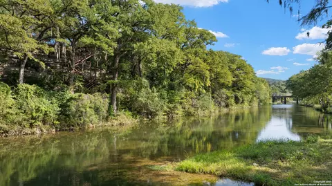 198 Kuntry Ln, New Braunfels, TX 78132