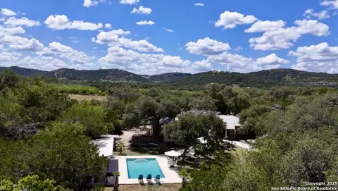 512 County Rd 348, Concan, TX 78838