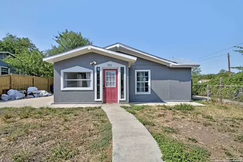 1211 Lee Hall, San Antonio, TX 78201