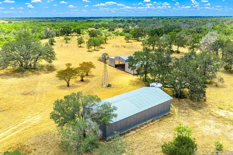 1700 Bruce, Poteet, TX 78065