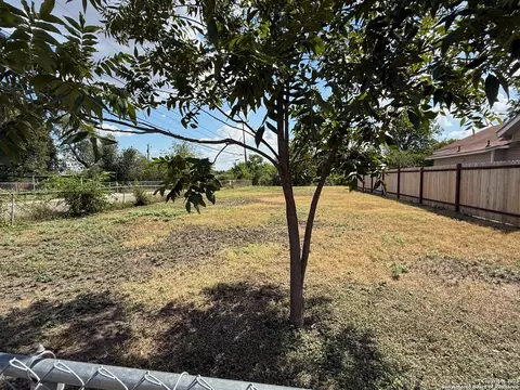 2158 Hays, San Antonio, TX 78202