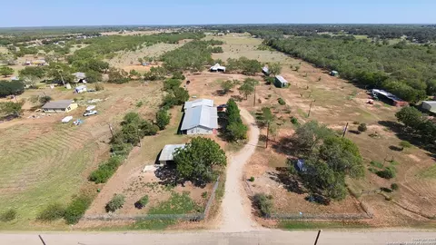 View/Area - 944 County Road 769, Devine, TX 78016 photo 1 of 1