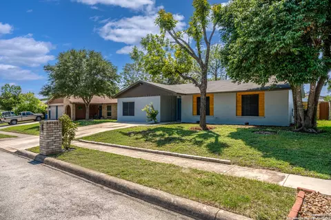 3834 Pipers Crst, San Antonio, TX 78251