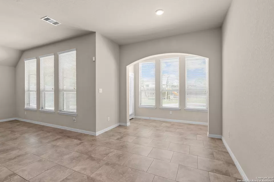 Living - 944 Raceland Rd, San Antonio, TX 78245 photo 7 of 8