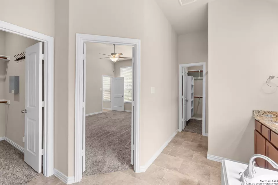 Entry Way - 944 Raceland Rd, San Antonio, TX 78245 photo 9 of 9