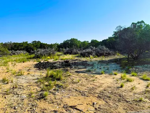 lot S 1-613-18 Avenue P, Lakehills, TX 78063