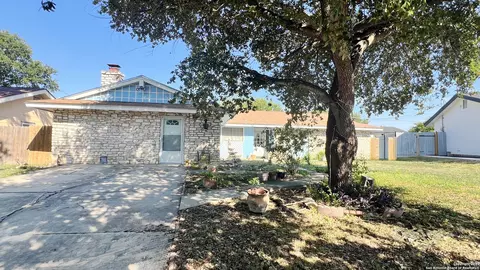 319 Whitecliff, San Antonio, TX 78227