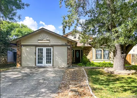 9211 Deer Vlg, San Antonio, TX 78250