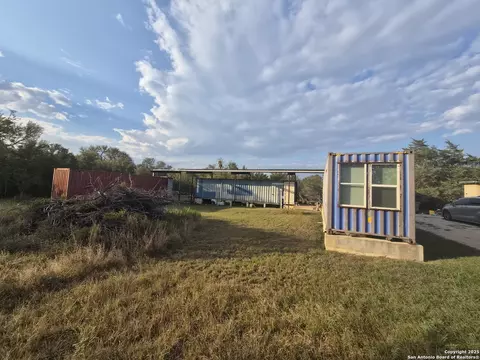 545 Spanish Oak Rd, Dale, TX 78616