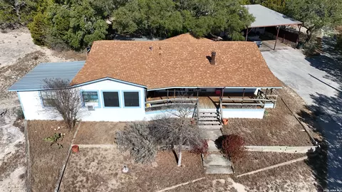 235 Scenic Pass, Pipe Creek, TX 78063