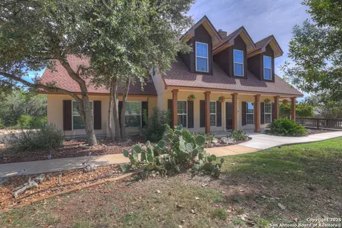 204 Falling Hls, New Braunfels, TX 78132