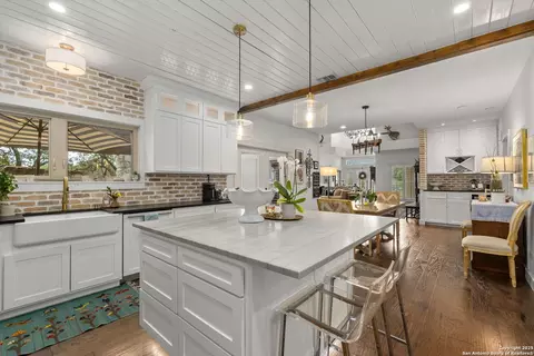 22050 Hanging Oak, San Antonio, TX 78266