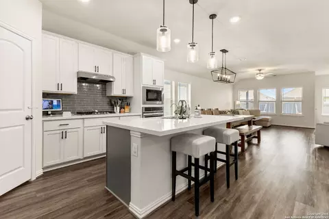 1325 Cool Riv, New Braunfels, TX 78132