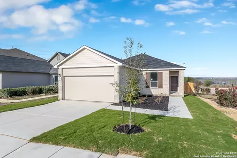 9427 Lochridge Pike, Converse, TX 78109