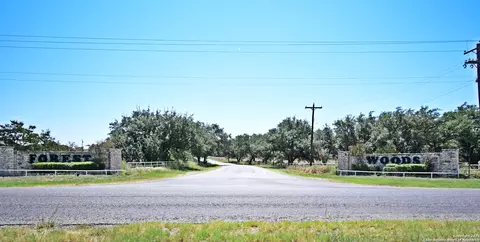 tbd E Lot 140 E Cr 6868, Natalia, TX 78059