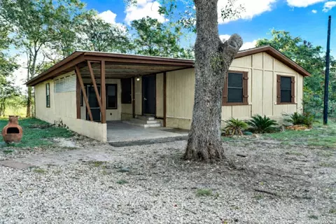 245 Bandera, Bandera, TX 78003