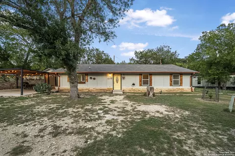 133 Alamo, Pipe Creek, TX 78063
