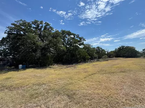 2110 Phantom Rider Trl, Spring Branch, TX 78070