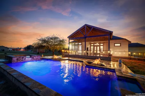 212 Ferryboat Ln, New Braunfels, TX 78130