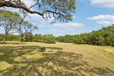 36 Lewis Rd, Boerne, TX 78006