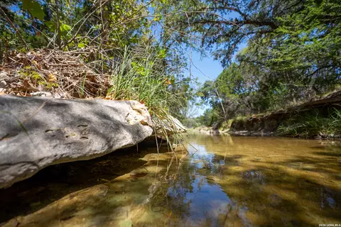 2186 Fm 470, Bandera, TX 78003