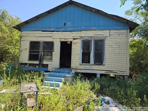 426 4th, Rockdale, TX 76567