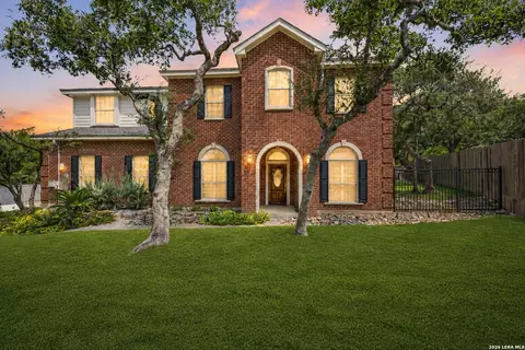 411 Sunrise Hl, San Antonio, TX 78260