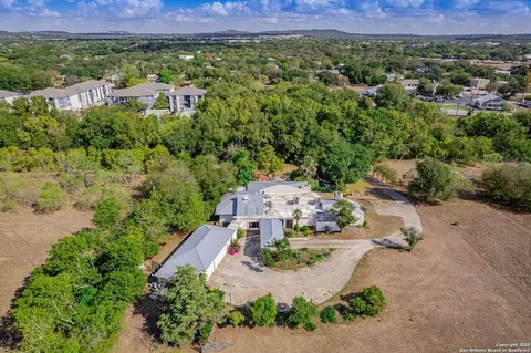 901 River Rd, Boerne, TX 78006