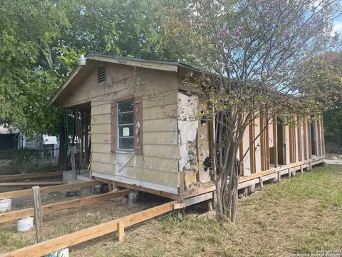 215 Rehmann St, San Antonio, TX 78204