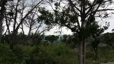 220 Private Road 1717, Mico, TX 78056