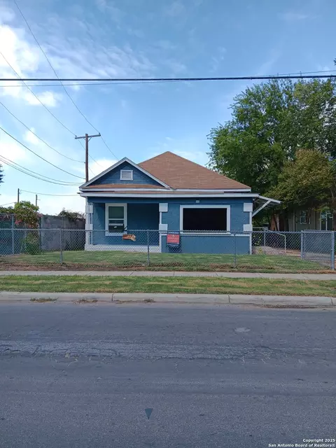 245 Pendleton, San Antonio, TX 78204