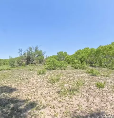 lot3 0 Cr 197, Falls City, TX 78113