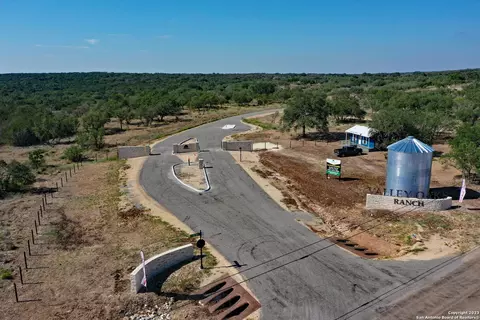 lot174 Grand Oaks, Hondo, TX 78861