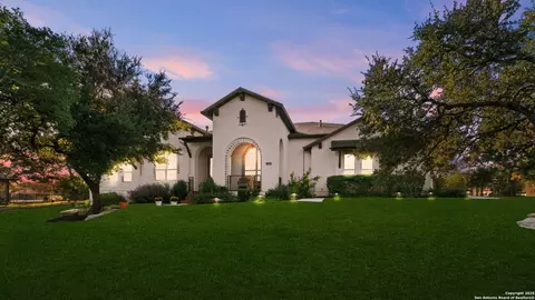 219 Madrone Trl, Boerne, TX 78006