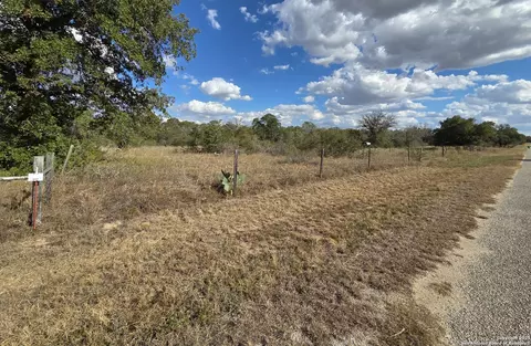 1830 Clear Lk, Poteet, TX 78065