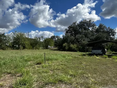 4863 Fm 888, Beeville, TX 78102