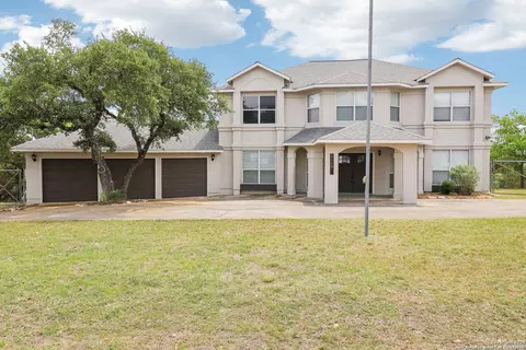 27708 Ramblewood St, San Antonio, TX 78261