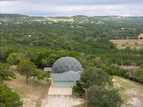 448 Red Rock Rd, Blanco, TX 78606