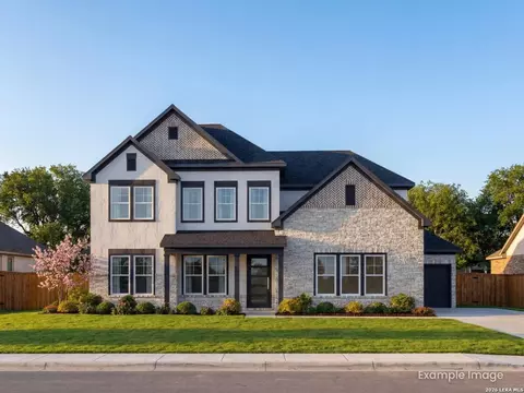 124 Poe Pkwy, Castroville, TX 78009