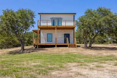 130 Forest Mist, Canyon Lake, TX 78133