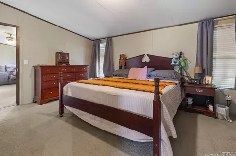 386 W Fm 468, Cotulla, TX 78014 photo 9