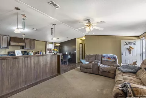 386 W Fm 468, Cotulla, TX 78014 photo 5