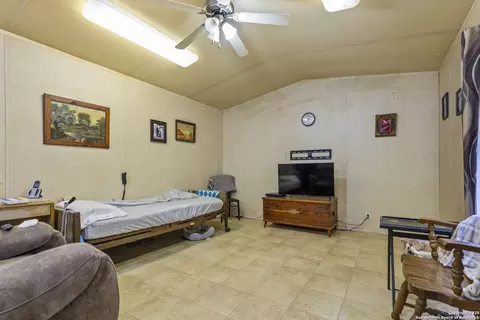 386 W Fm 468, Cotulla, TX 78014 photo 18