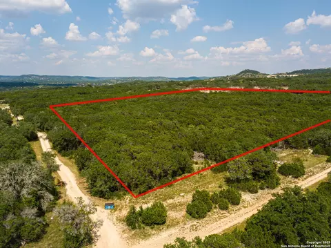 14618 S State Highway 16, Pipe Creek, TX 78063