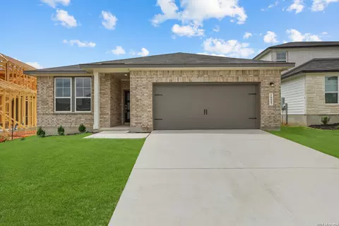 16607 Rosemary Rdg, Elmendorf, TX 78112