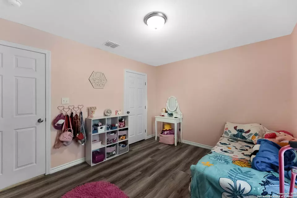 Bedroom - 105 Brite Ln, Poteet, TX 78065 photo 2 of 4