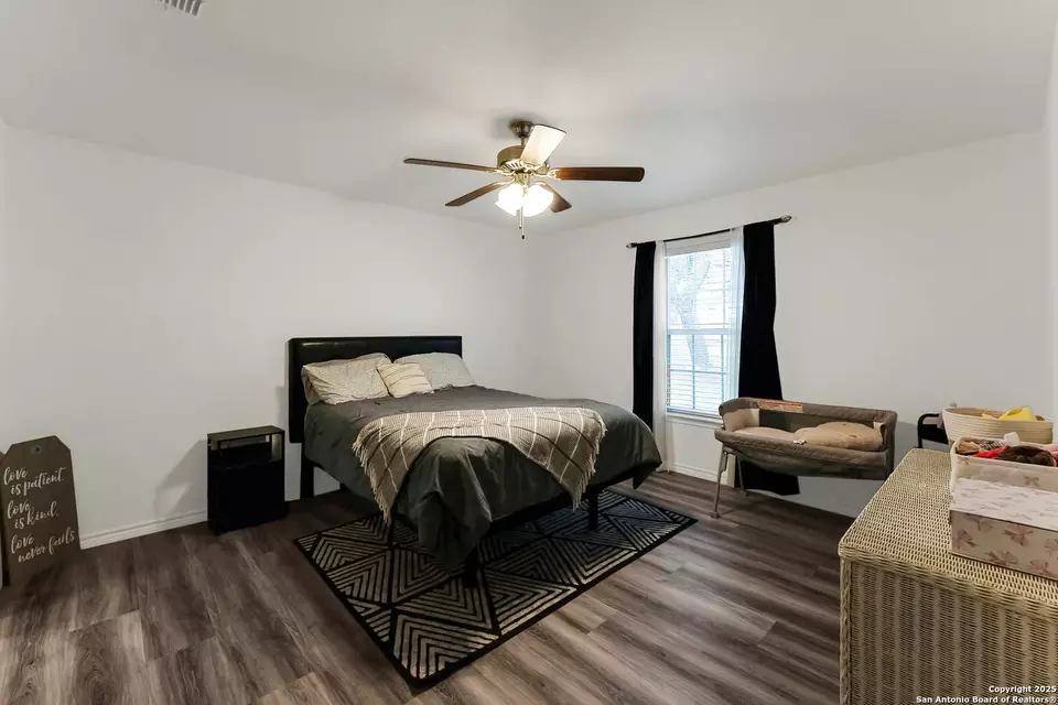 Bedroom - 105 Brite Ln, Poteet, TX 78065 photo 3 of 4
